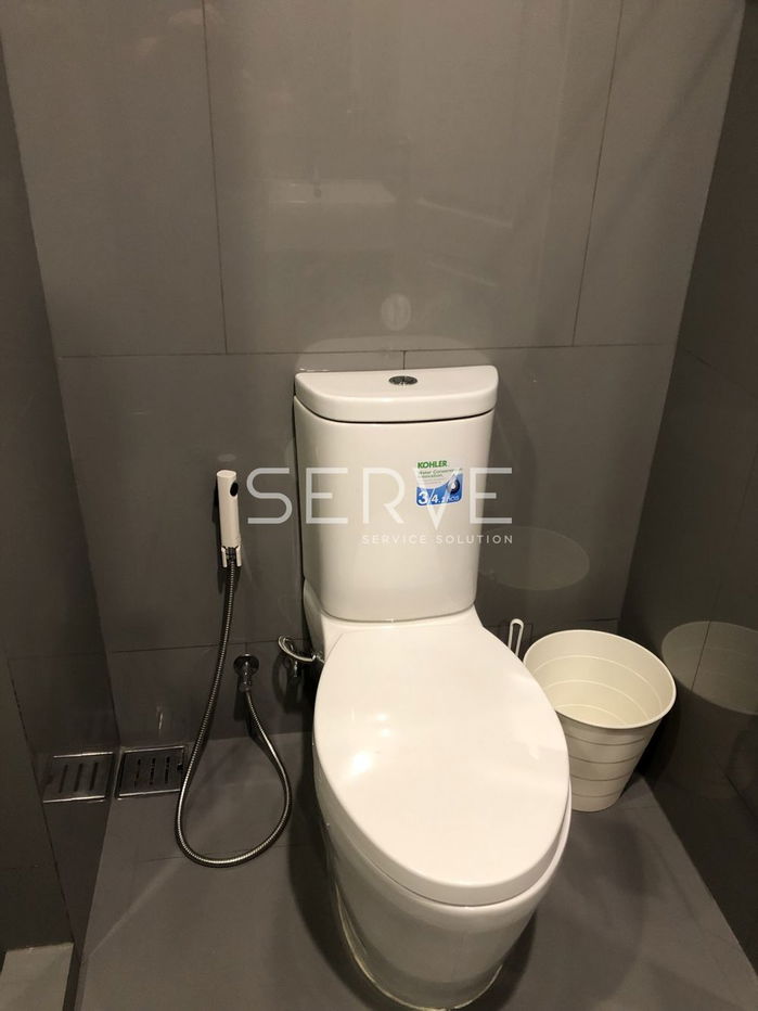 รูป Studio Unit, Close to BTS Surasak / Good View & Fully Fur.-Noble Revo Silom - รูปที่ 10/10