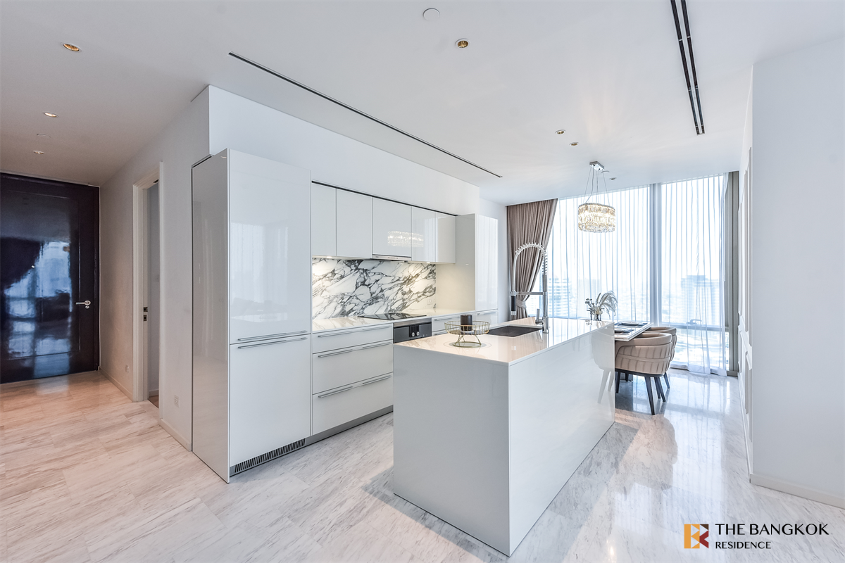 picture Luxury Condo in Central City Location Four Seasons Private Residences - 1/10