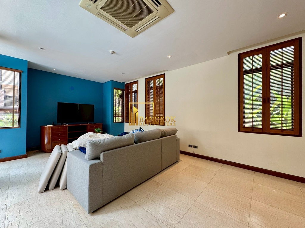รูป EM Villa - 3 Storey 4 Bedroom House With Pool in Phrom Phong - BR7508SH - รูปที่ 14/60