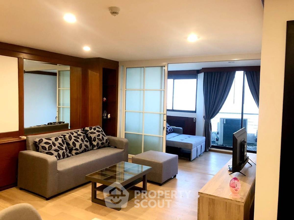 picture 1-BR Condo at Supalai Place Sukhumvit 39 near BTS Phrom Phong (ID 1645736) - 2/13