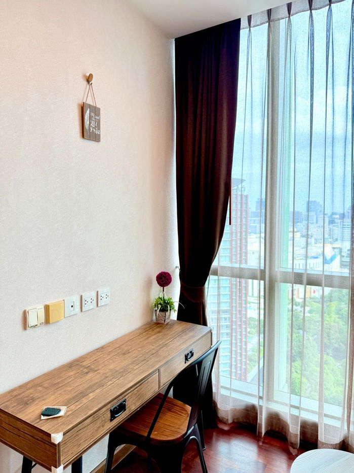 picture For Rent " 𝐖𝐢𝐬𝐡 𝐒𝐢𝐠𝐧𝐚𝐭𝐮𝐫𝐞 𝐌𝐢𝐝𝐭𝐨𝐰𝐧 𝐒𝐢𝐚𝐦 " Near BTS-Ratchathewi Size 35 Sq.m. Floor 33  - 5/16