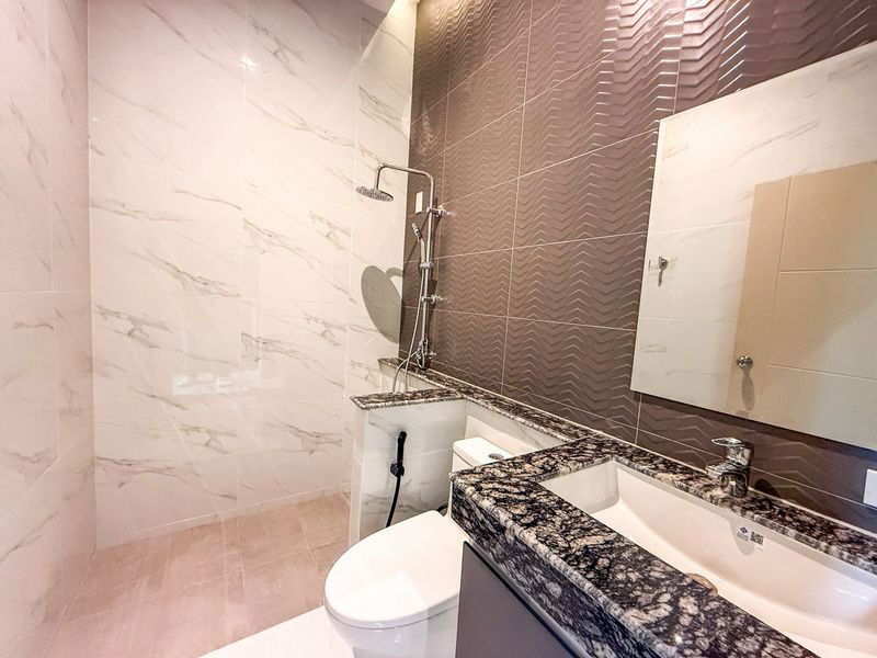 picture Single house for sale, Huai Yai, Phrom, Sriracha, beautiful house with private swimming pool - 13/20