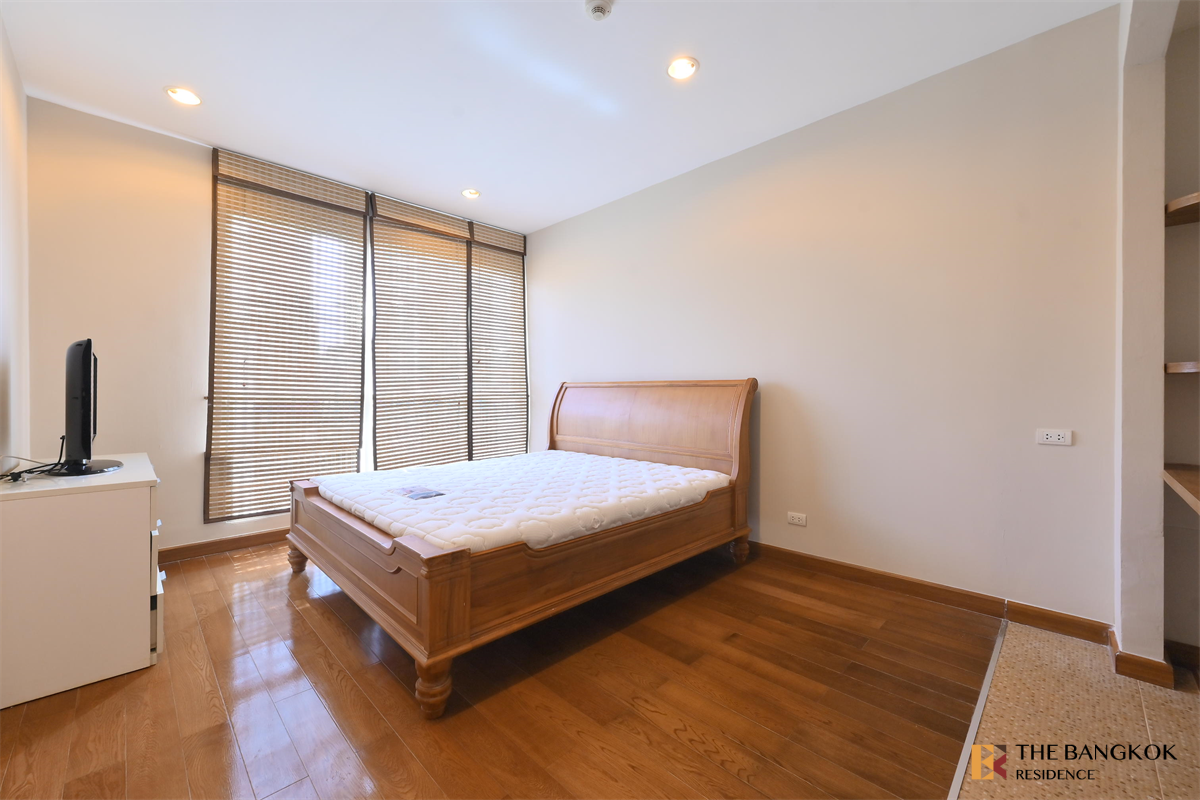 picture The Address Chidlom  Luxury Condo Ready to Move-in at the Best Location - 6/10