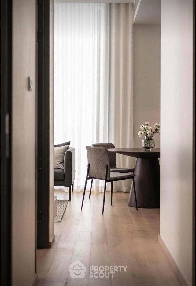 picture 2-BR Condo at 28 Chidlom near BTS Chit Lom (ID 1867065) - 3/7