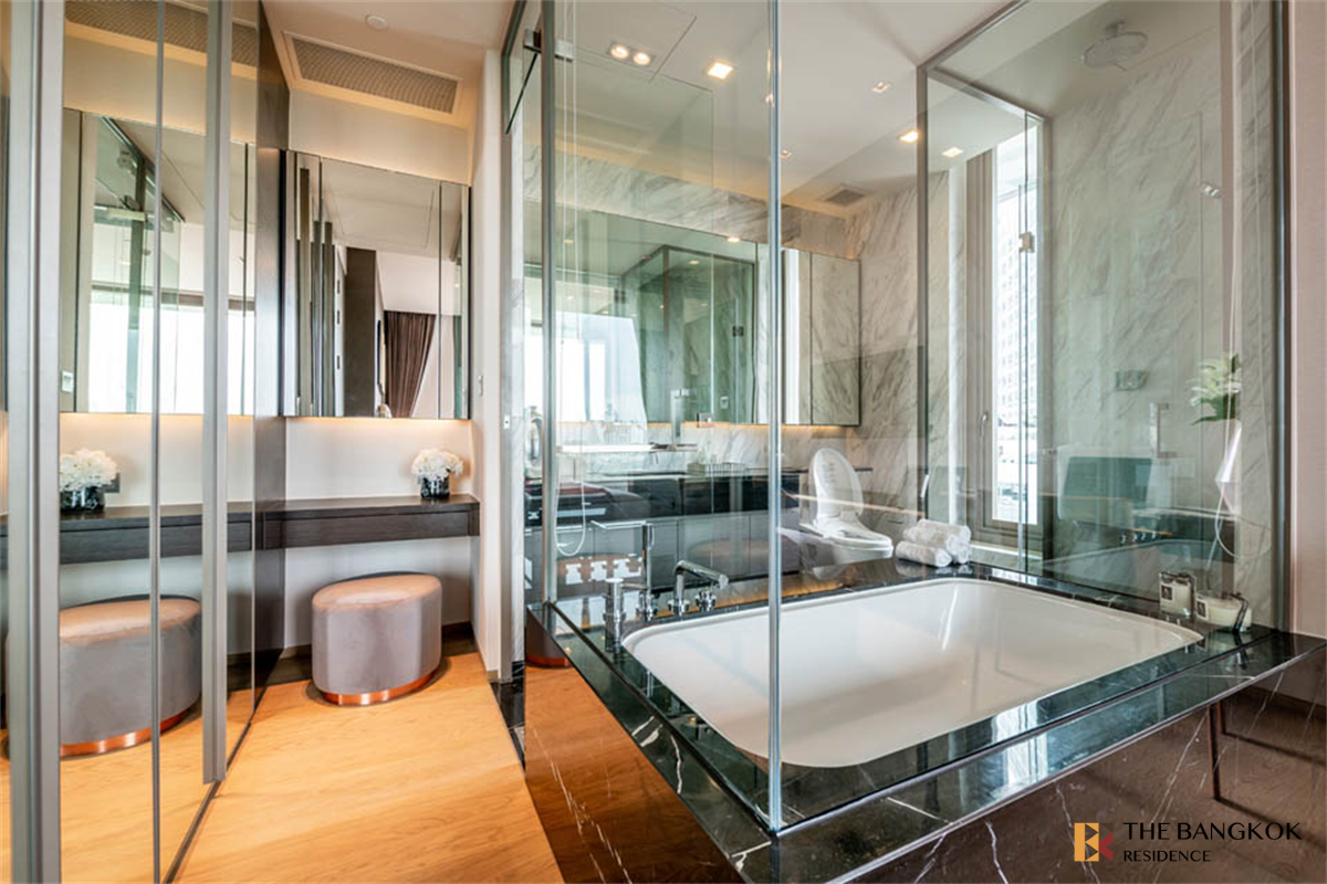 picture Saladaeng One near MRT Lumpini Station Ultimate Luxury Lifestyle with Convenience - 2/10