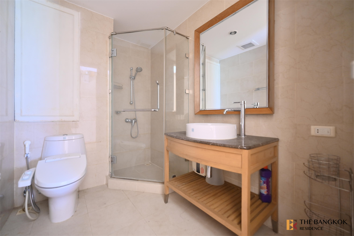 รูป คอนโด Luxury ทำเลใจกลางเมือง เดอะ แบงคอก สุขุมวิท 61 - รูปที่ 2/10