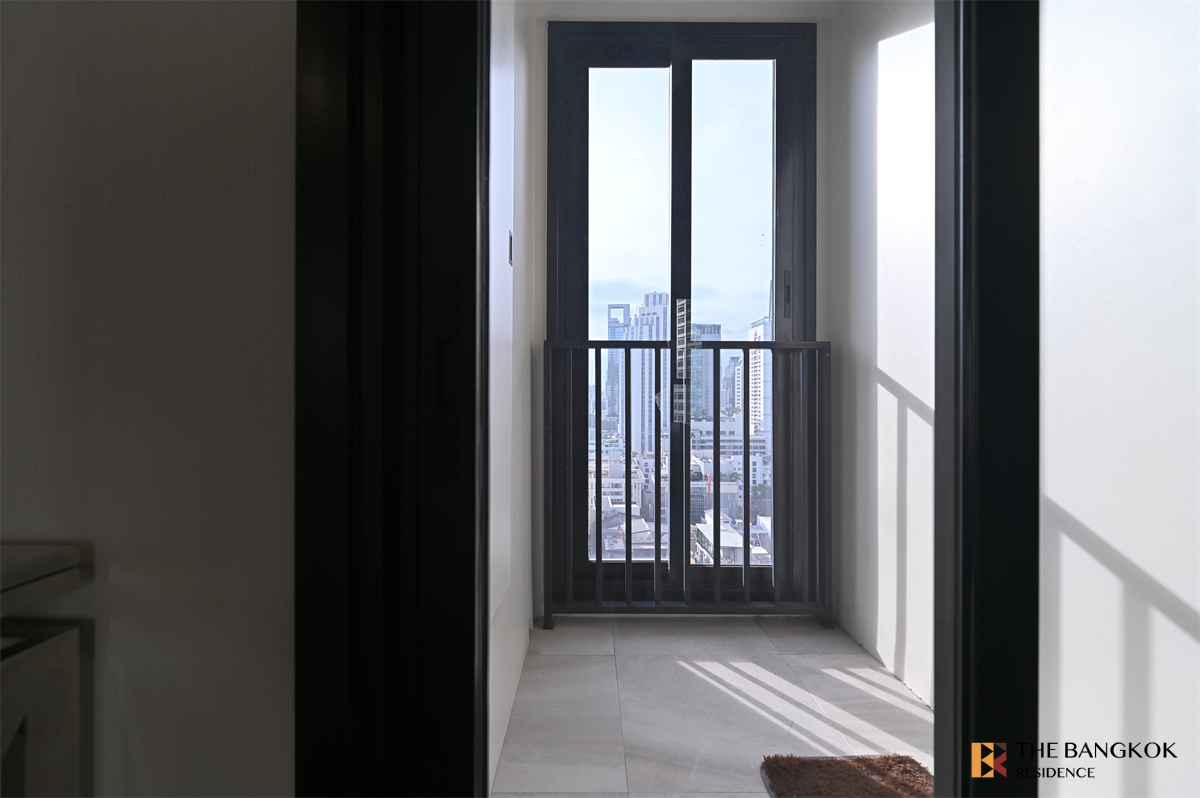 picture The Privilege of Luxury in an Economic Hub Location Ashton Asoke near MRT Rama 9 Station - 1/10