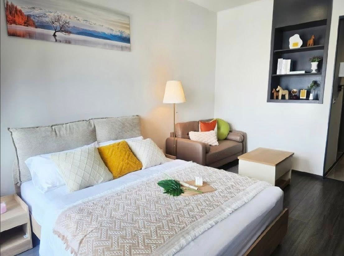 picture Fully Furnished @Ideo Sukhumvit Rama 4, Near Office District. - 4/8