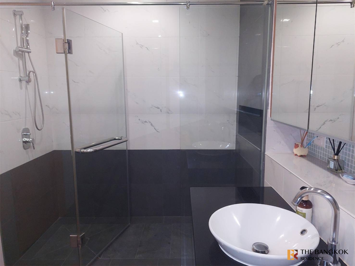 รูป สะดวกสบายกับไลฟ์สไตล์สุด Luxury เดอะ เลค คอนโดมิเนียม ใกล้ BTS สถานีอโศก - รูปที่ 2/9