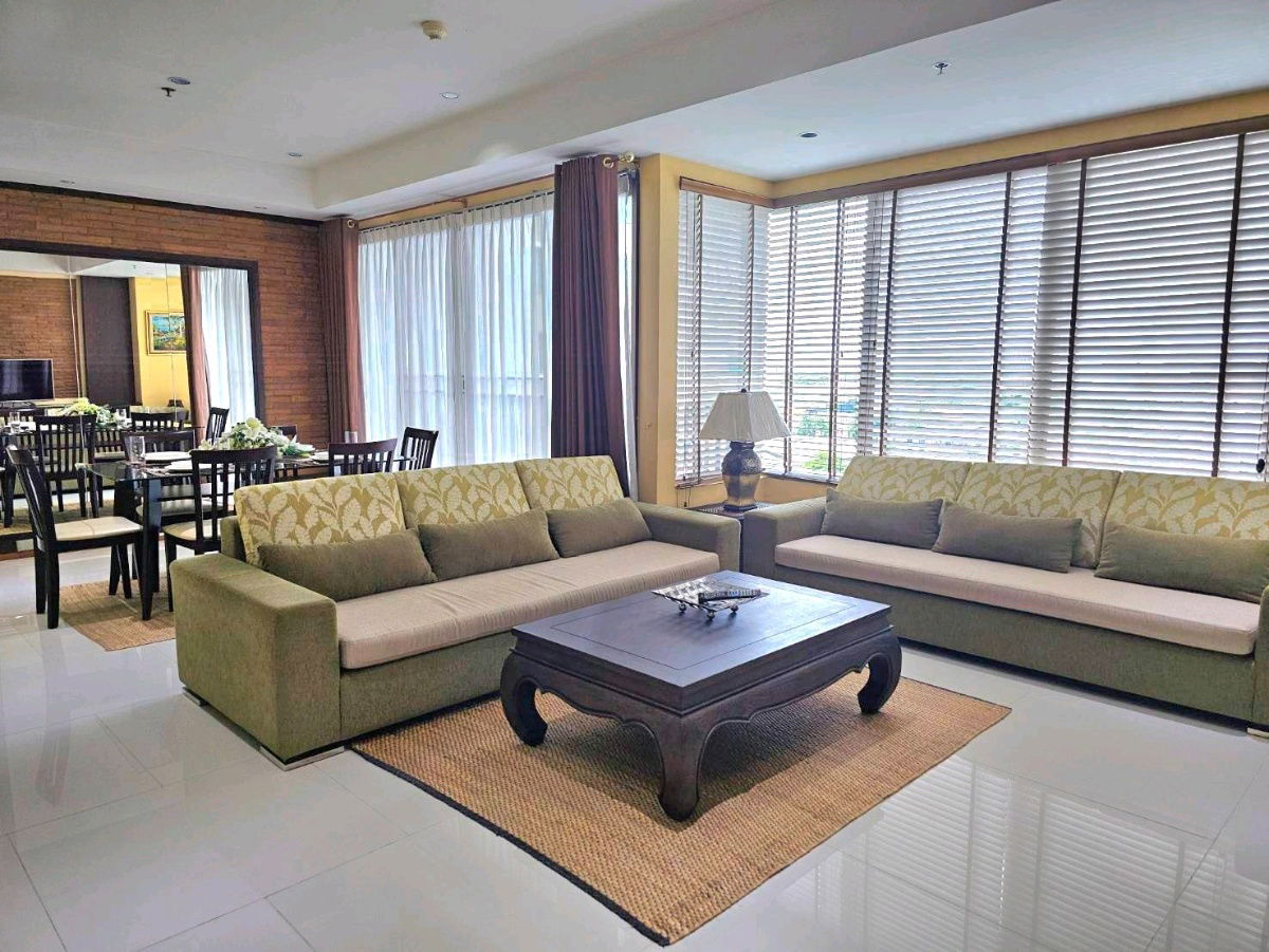 picture The Emporio Place | BTS Phrom Phong - 3/15