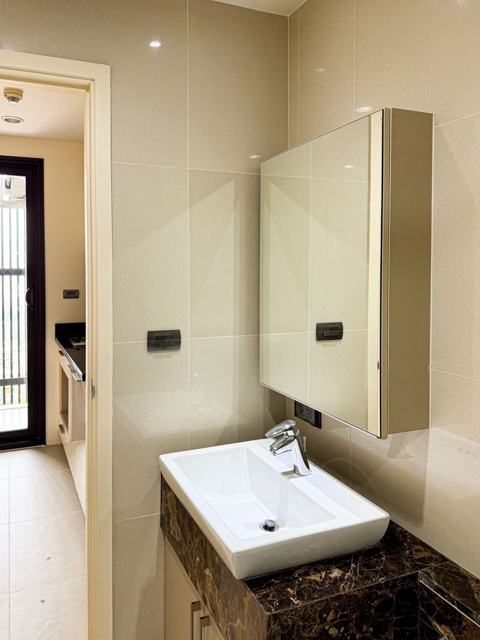 picture Condo for sale Fuse Sathorn–Taksin near BTS Chong Nonsi 2,500,000 baht Property code: SL059 - 7/11