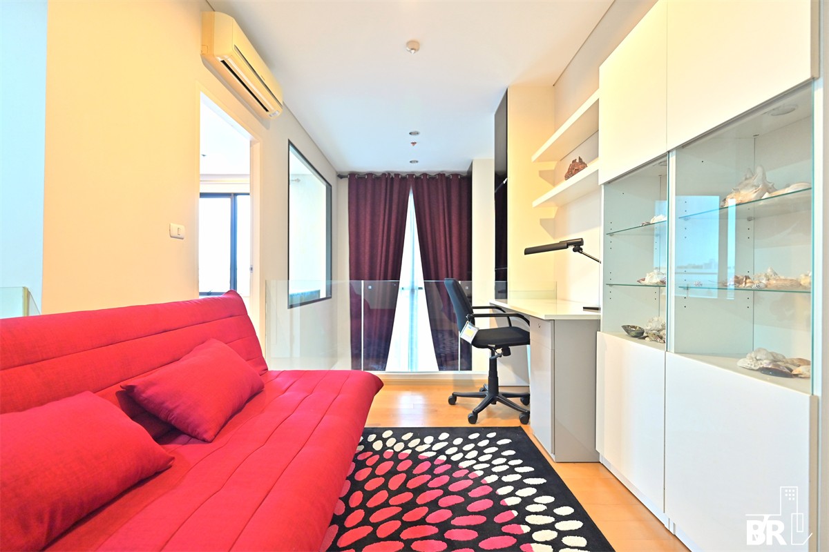 picture Villa Asoke Lifestyle with Convenience near MRT Phetchaburi Station - 3/10
