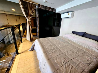 Condos for sale Samitivej China Town Hospital : Park Origin Chula Samyan【𝐒𝐄𝐋𝐋 & 𝐑𝐄𝐍𝐓】🔥2-storey room, beautifully decorated, city view, complete common area.🔥  Contact Line ID: @hacondo