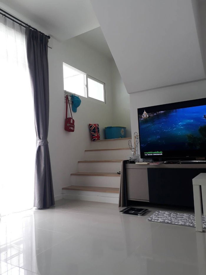 รูป 🌟 ขายทาวน์โฮม 2 ชั้น หมู่บ้านคาซ่า วอเตอร์ไซด์ พระราม 5 (Q House) 🌟  📌 บนที่ดิน 18 ตร.ว. ราคาเพียง 3,850,000 บาท (ค่าโอนคนละครึ่ง)   - รูปที่ 4/15