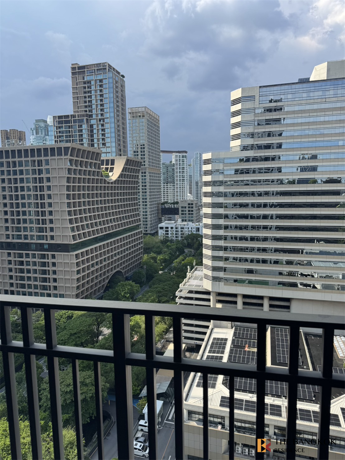 picture Ultimate Luxury Lifestyle with Convenience Muniq Langsuan - 7/10