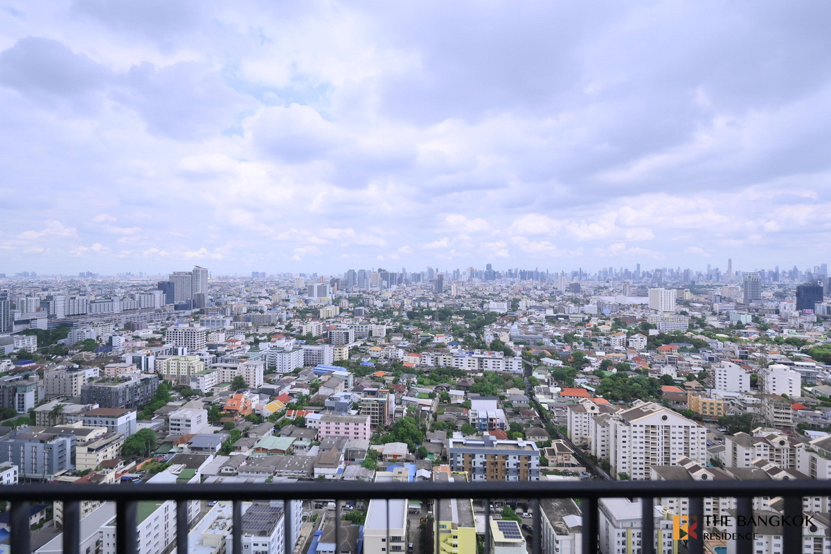รูป ดิ อิสสระ ลาดพร้าว  ขนของย้ายเข้าได้ทันที - รูปที่ 1/10