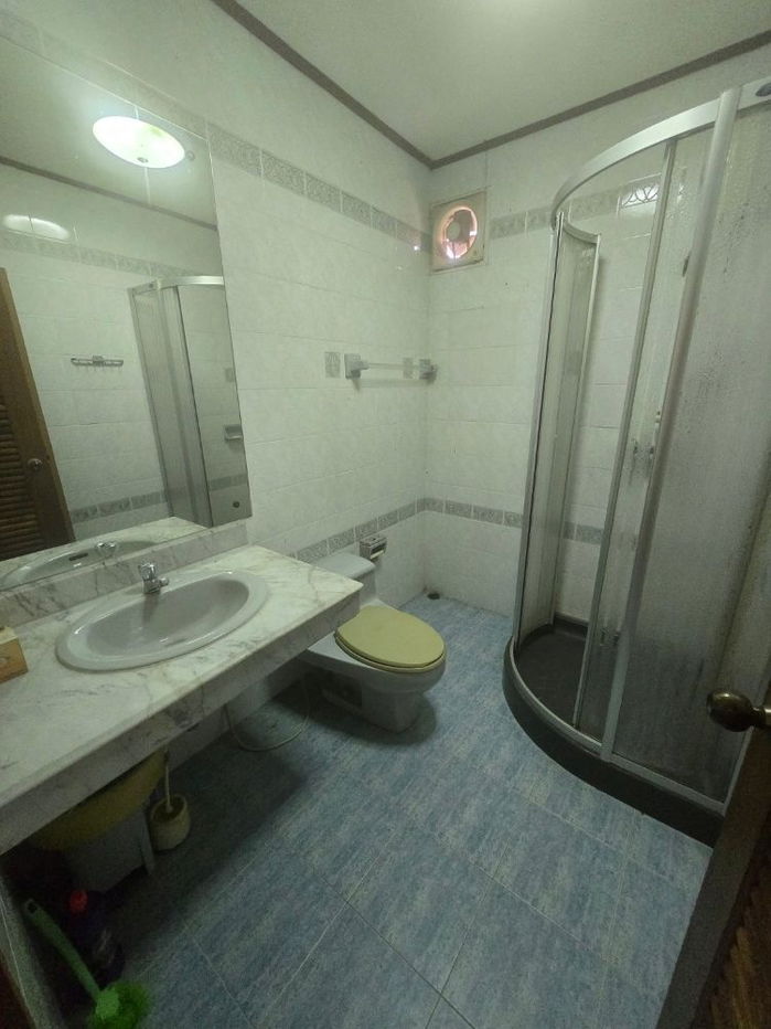 รูป ขายบ้านเดี่ยว 2 ชั้น บ้านชัยพฤกษ์ บางบอน 82 ตร.ว. แปลงมุม เฟอร์นิเจอร์ built in ใกล้ถนนกาญจนาภิเษก  - รูปที่ 13/14