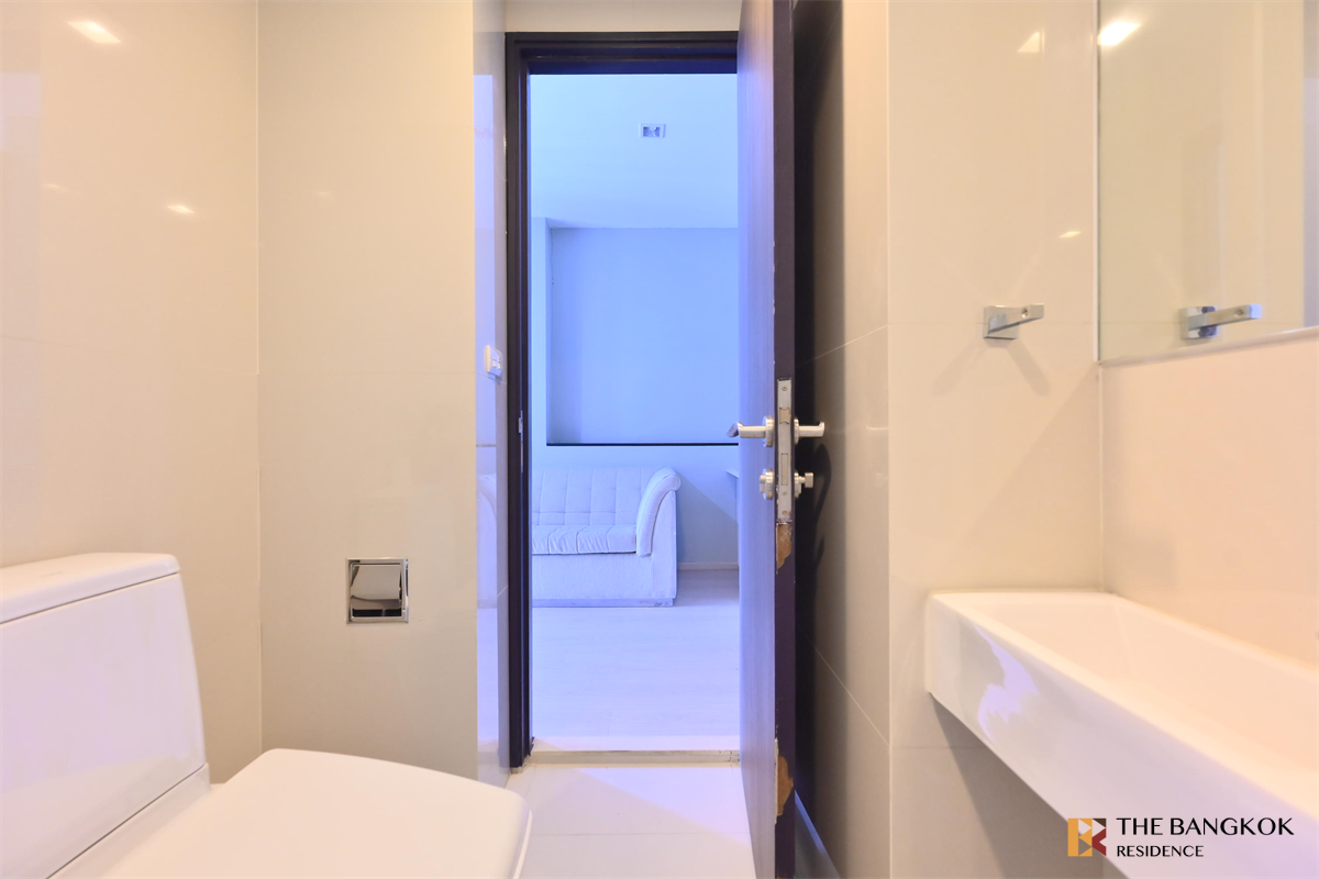 picture RHYTHM Sukhumvit 44/1 Luxury Unit, Ready for You Without the Wait near BTS Phra Khanong - 9/10