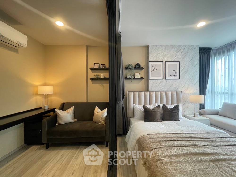 picture 1-BR Condo at XT Huaikhwang near MRT Huai Khwang (ID 1528218) - 3/15