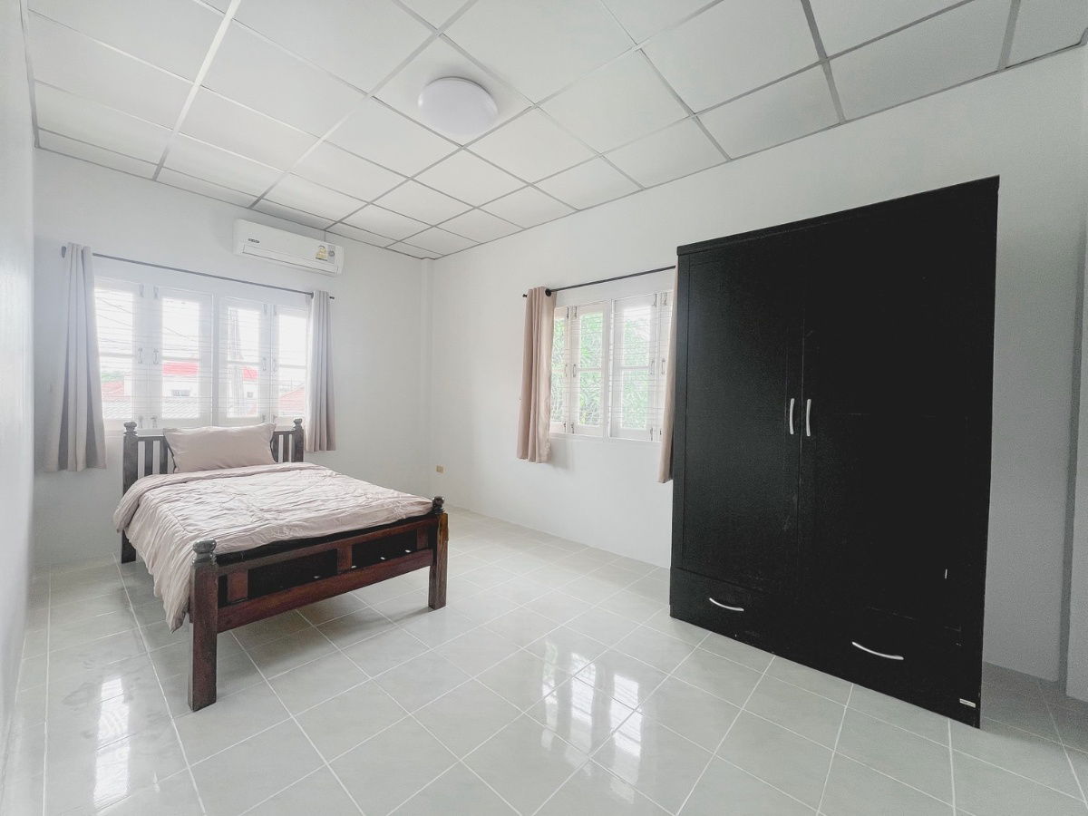 picture House for Rent – Corner Unit at Tharnthong Village - 11/34
