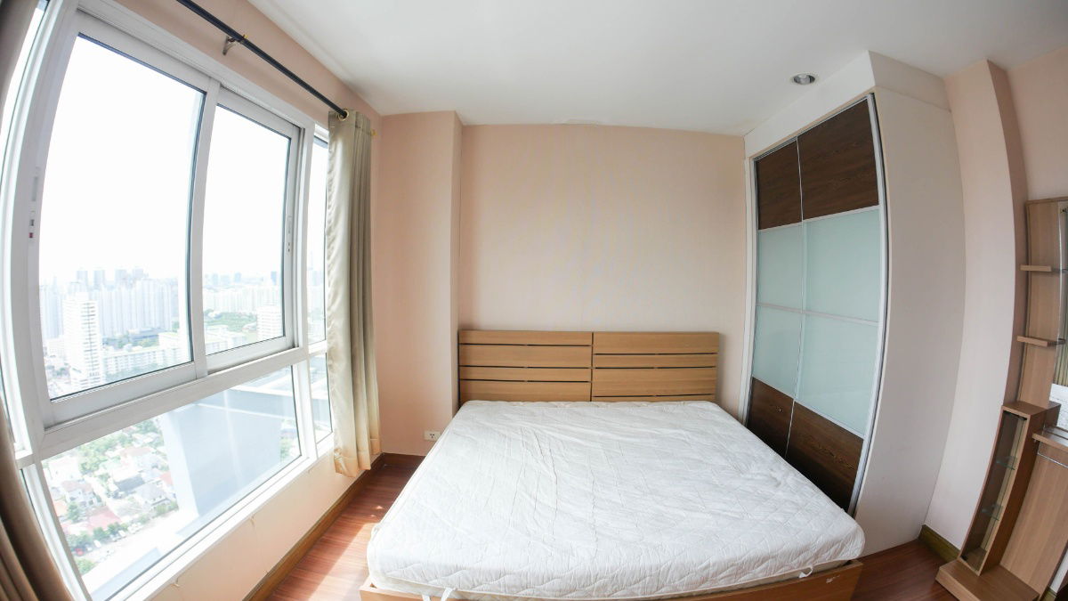 รูป ให้เช่าคอนโด2ห้องนอน 56ตร.ม ห้องใหญ่ ติดถนนรัชดา  - รูปที่ 1/22