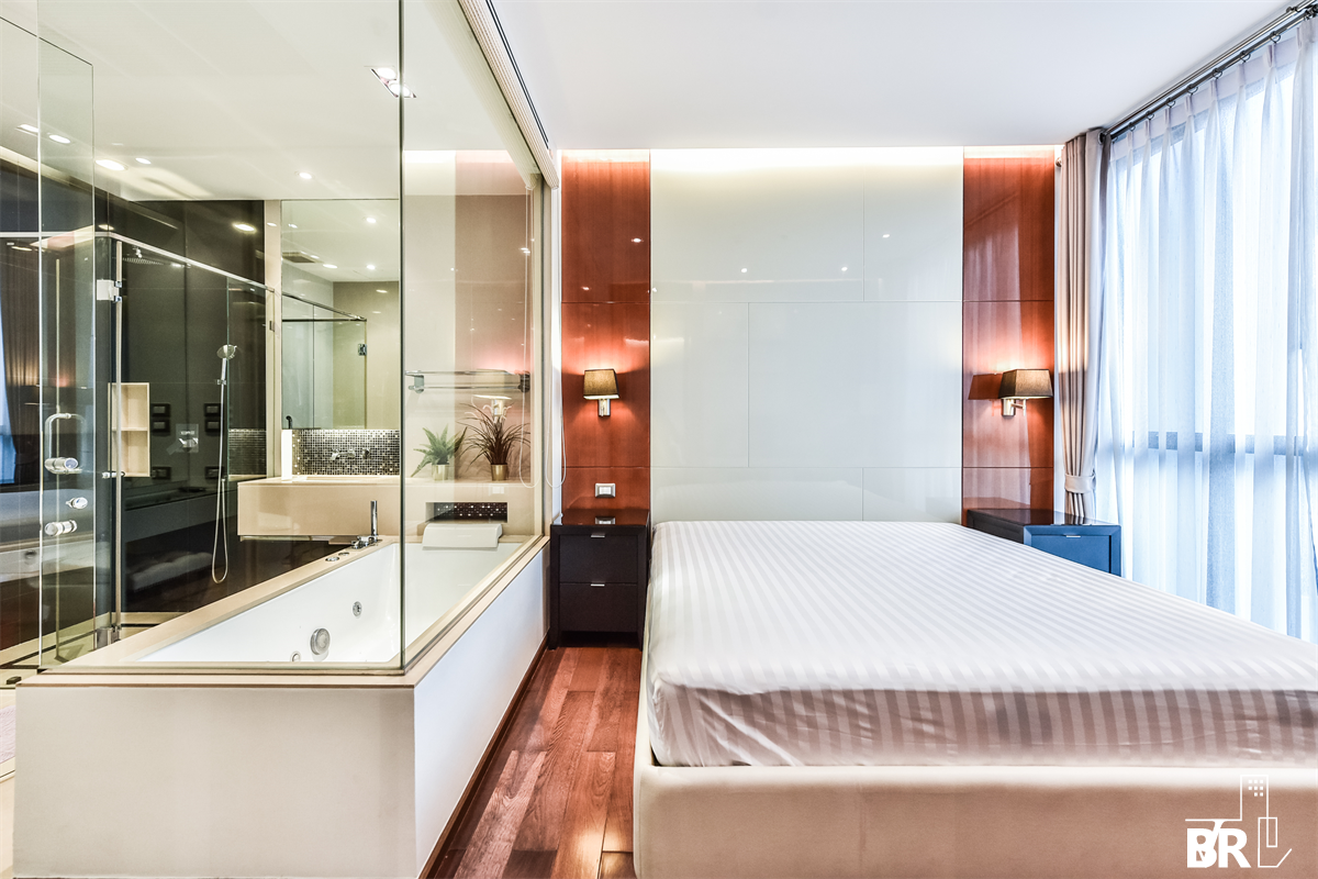 picture The Address Sukhumvit 28 near BTS Phrom Phong Luxury Unit, Ready for You Without the Wait - 1/10