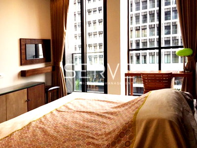 Condos for rent : 1 Bed 55.75 sq.m. Large Room Perfect Location Next to BTS Phloen Chit and Central at Noble Ploenchit Condo / For Rent