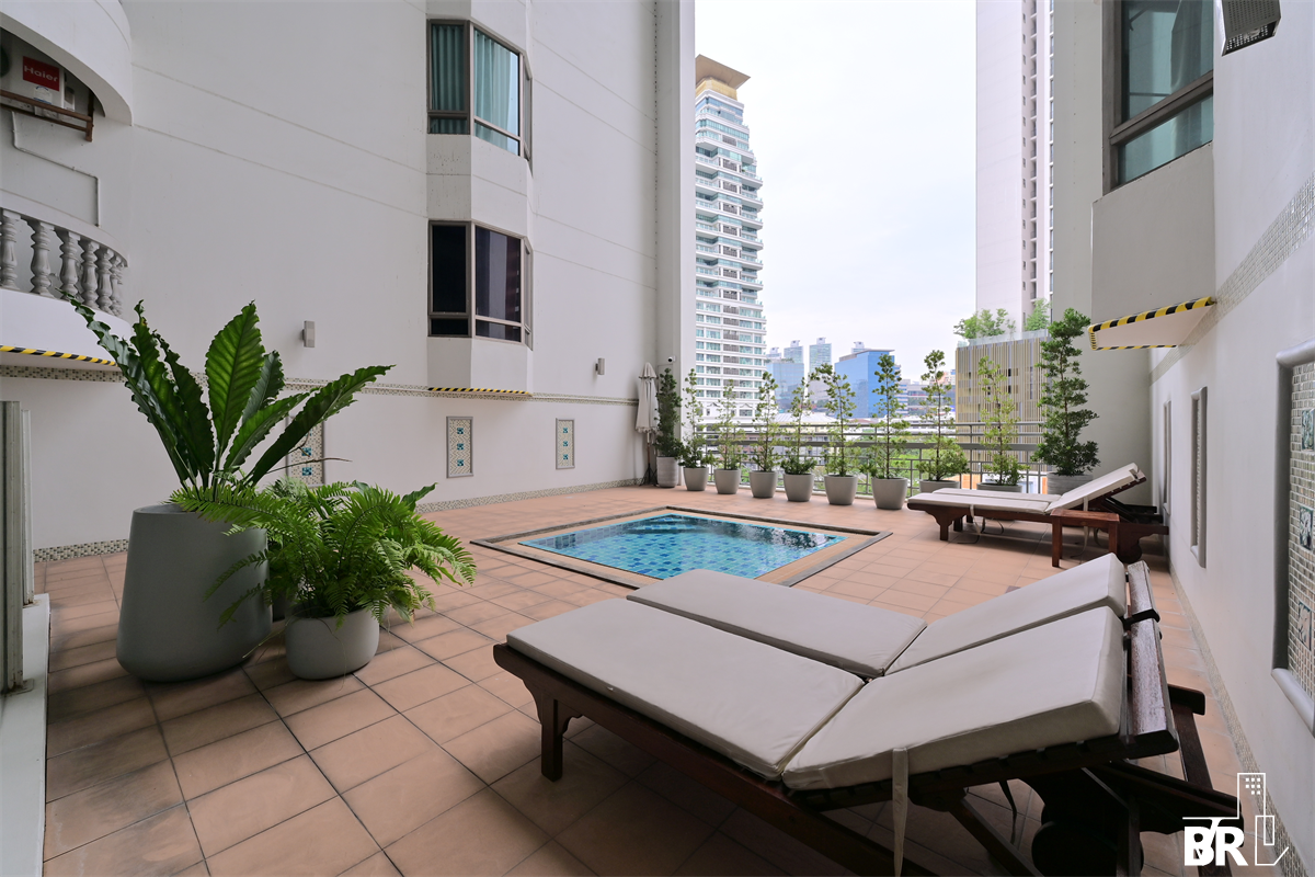 picture Royal Castle Sukhumvit Luxuriously Elevated Unit near BTS Phrom Phong - 7/9