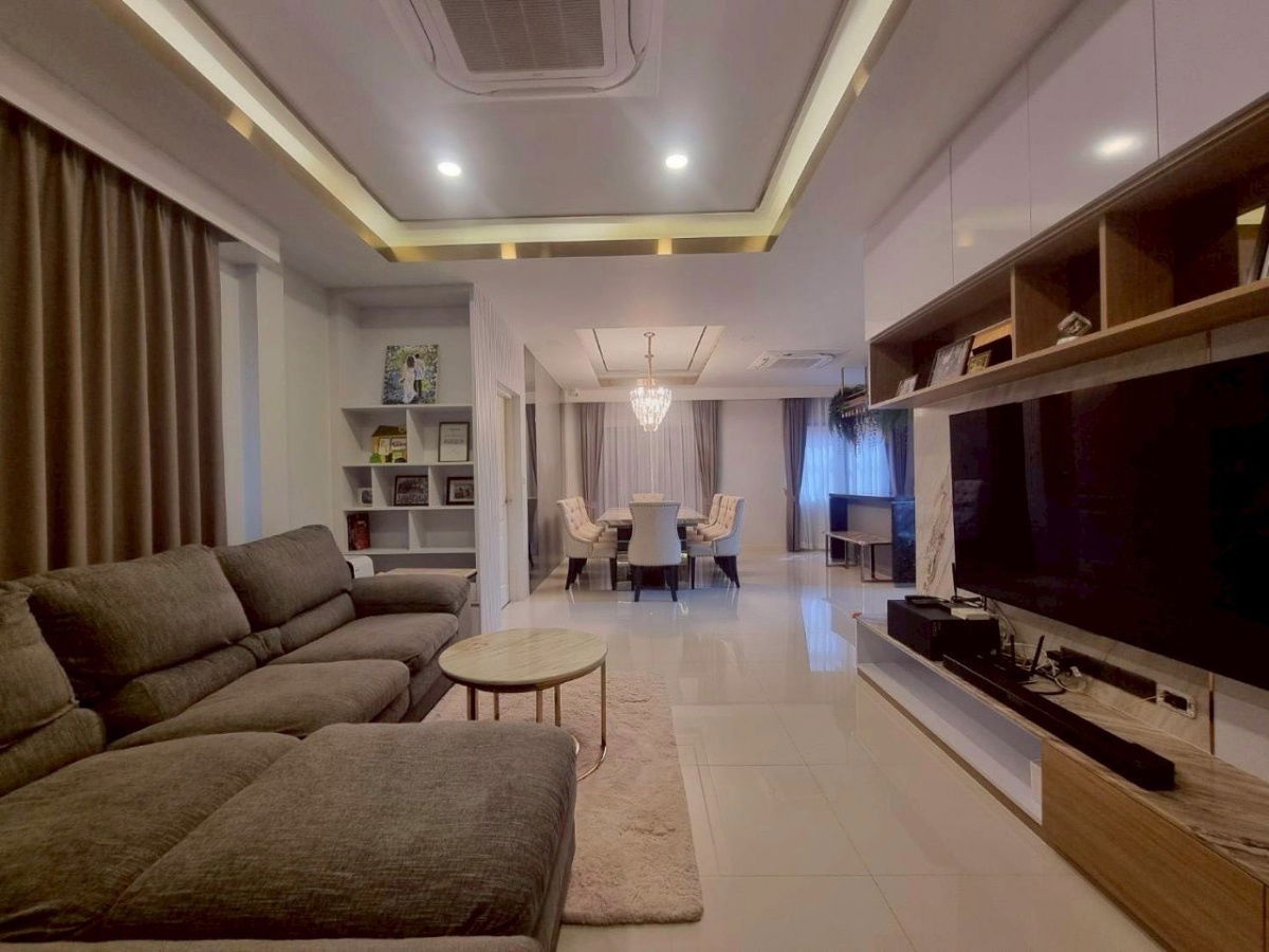 รูป ✨ ให้เช่าบ้านเดี่ยวสุดหรู พร้อม Guest House @Centro วิภาวดี ✨ 📍 ซอยช่างอากาศอุทิศ 15/1 ดอนเมือง กทม.  - รูปที่ 4/20