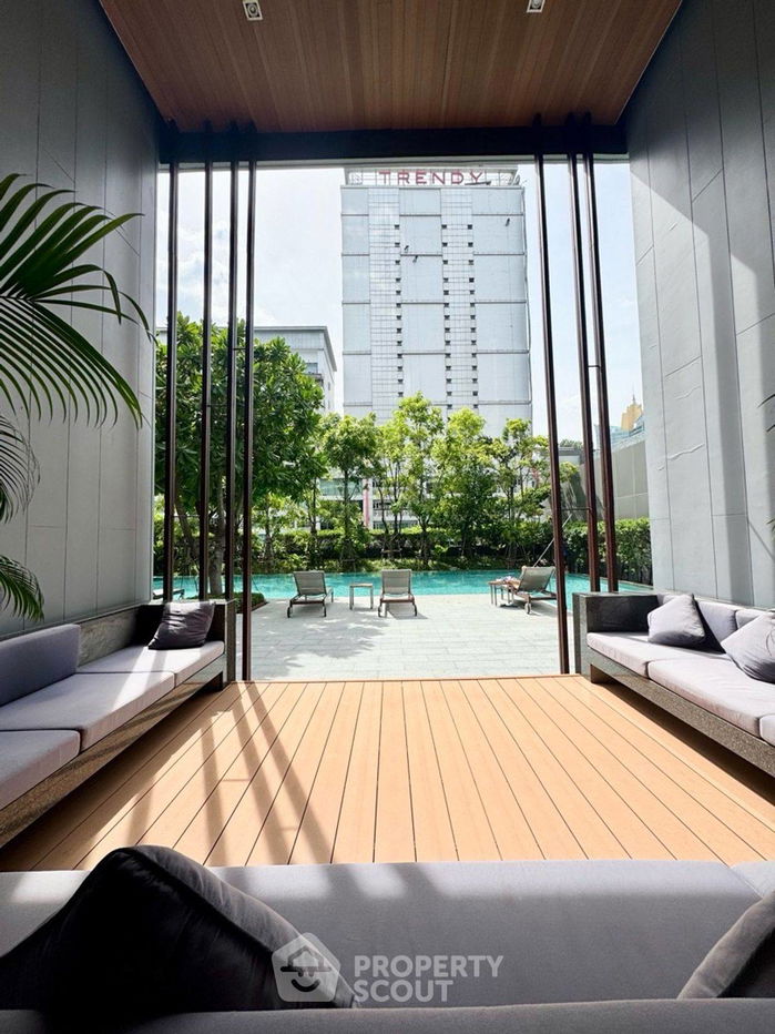 รูป คอนโด 3-ห้องนอน ที่ ไฮด์ สุขุมวิท 13 คอนโดมิเนี่ยม ใกล้ BTS นานา (ID 2208396) - รูปที่ 19/21