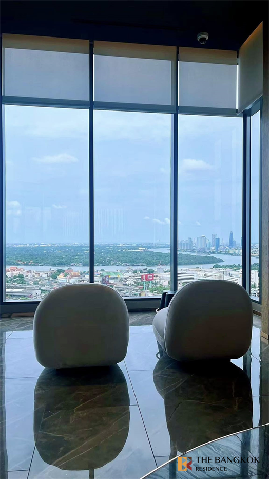 picture Luxury Condo in Central City Location Life Asoke- RAMA 4 near MRT Queen Sirikit National Convention Center Station - 2/10