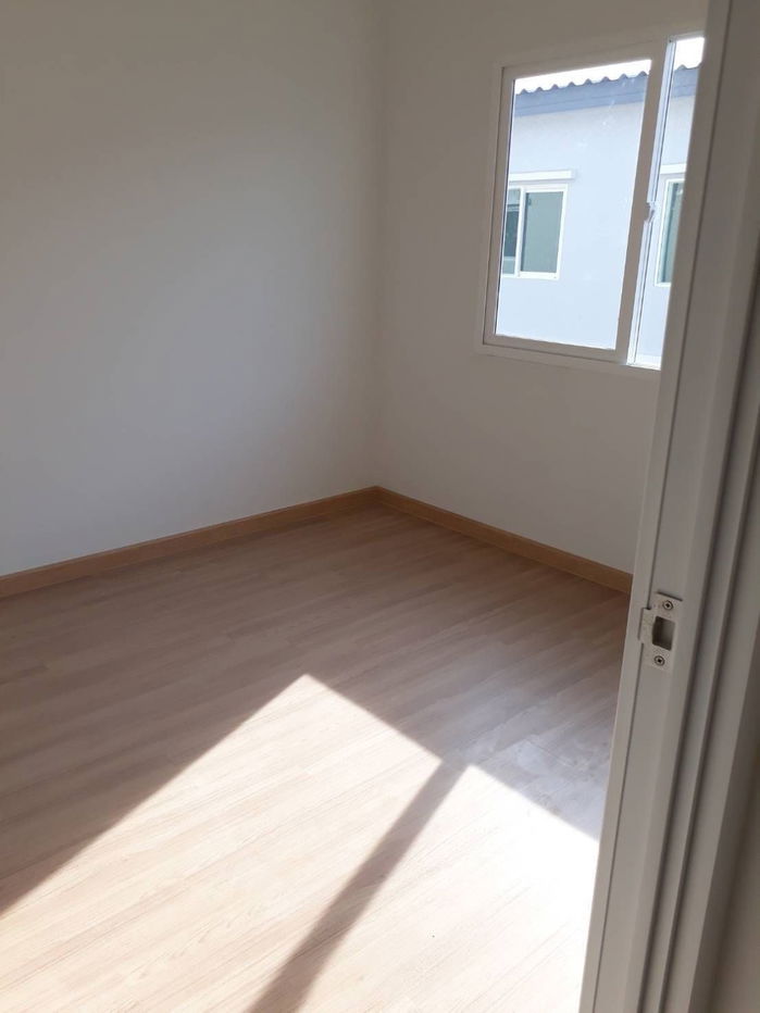 รูป 🌟 ขายทาวน์โฮม 2 ชั้น หมู่บ้านคาซ่า วอเตอร์ไซด์ พระราม 5 (Q House) 🌟  📌 บนที่ดิน 18 ตร.ว. ราคาเพียง 3,850,000 บาท (ค่าโอนคนละครึ่ง)   - รูปที่ 6/15