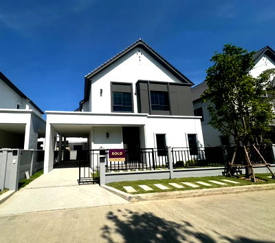 ขายบ้านเดี่ยว : CENTRO บางนา Phase2 ใกล้ MEGA BANGNA   หน้าบ้านหันทิศเหนือ บ้านใหม่พร้อมโอนค่ะ