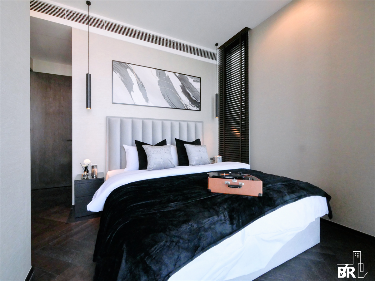 picture The Esse Sukhumvit 36  Luxury Condo in Central City Location - 8/10