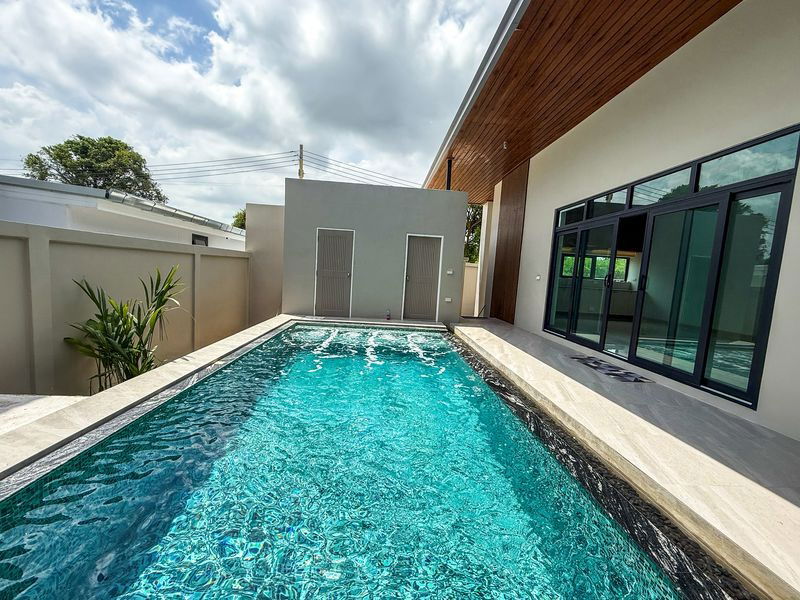 picture Single house for sale, Huai Yai, Phrom, Sriracha, beautiful house with private swimming pool - 4/20