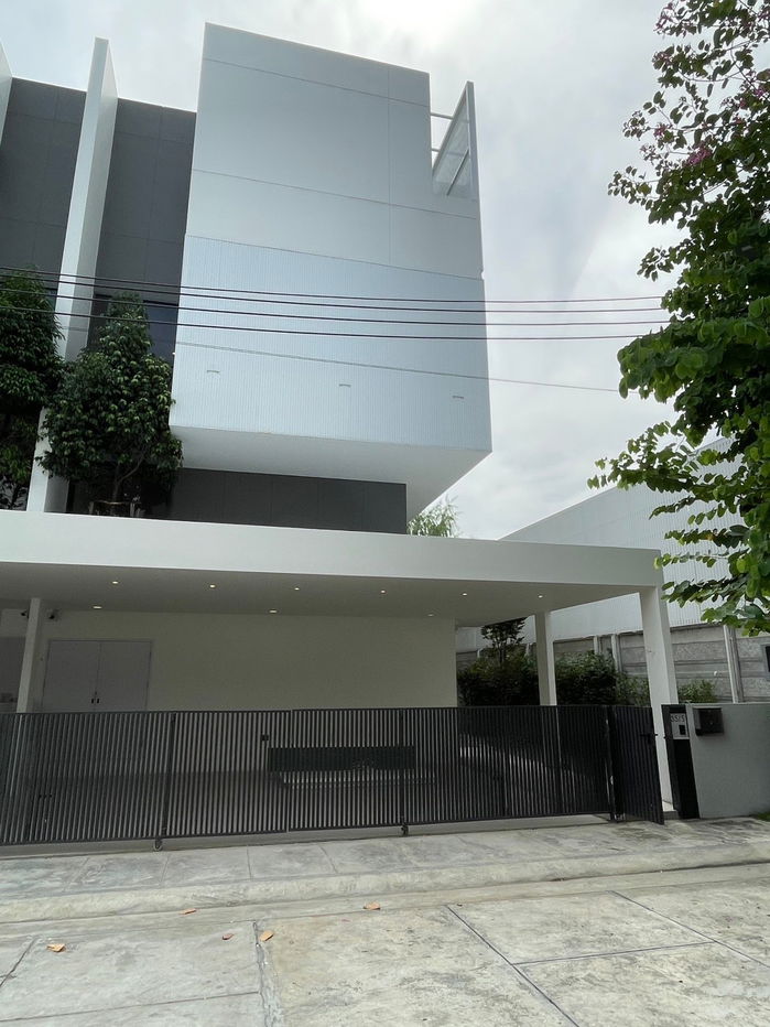 picture #Home office for rent on Vibhavadi Road 84 ARKIN Don Mueang Airport - 1/20