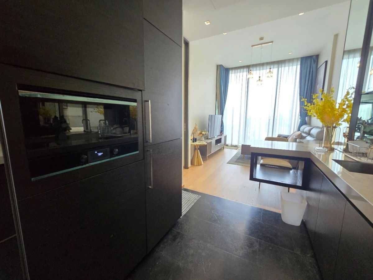 picture Renting 28 Chidlom 1 bed high floor unblocked view - 3/6