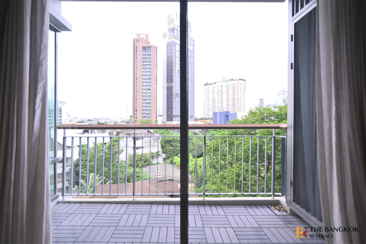 รูป ริทึ่ม สุขุมวิท 42 ใกล้ BTS สถานีเอกมัย คอนโด Luxury พร้อมอยู่บนทำเลที่ดีที่สุด - รูปที่ 1/10