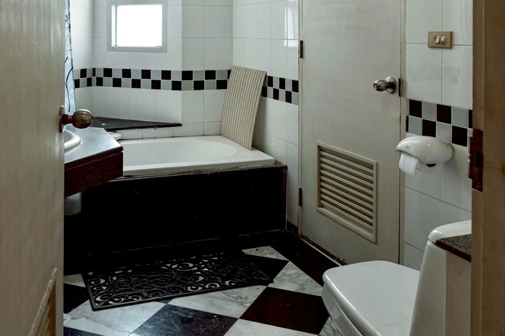 picture 🔥 For Sale !!🔥 Code C20250700016..........Baan Pathumwan, 2 bedroom, 1 bathroom, North Facing, high floor 21++, furnished, Special Deal!!📣📣 - 7/8
