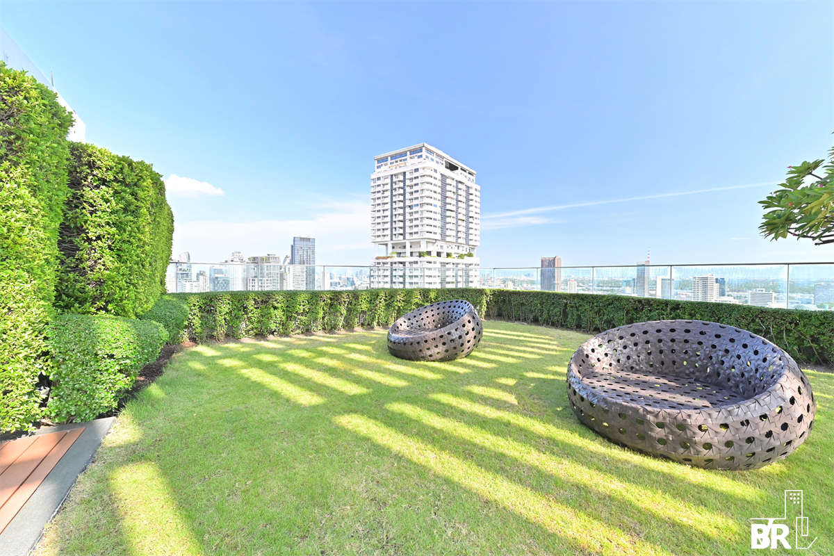 picture The Address Sukhumvit 28 The Privilege of Luxury in an Economic Hub Location near BTS Phrom Phong - 1/9