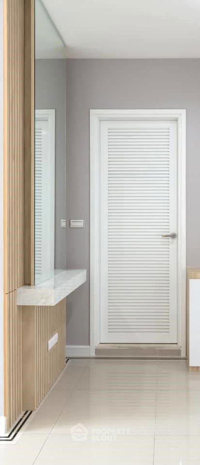 picture 1-BR Condo at T.c. Green Rama 9 near MRT Phra Ram 9 (ID 1252242) - 8/8