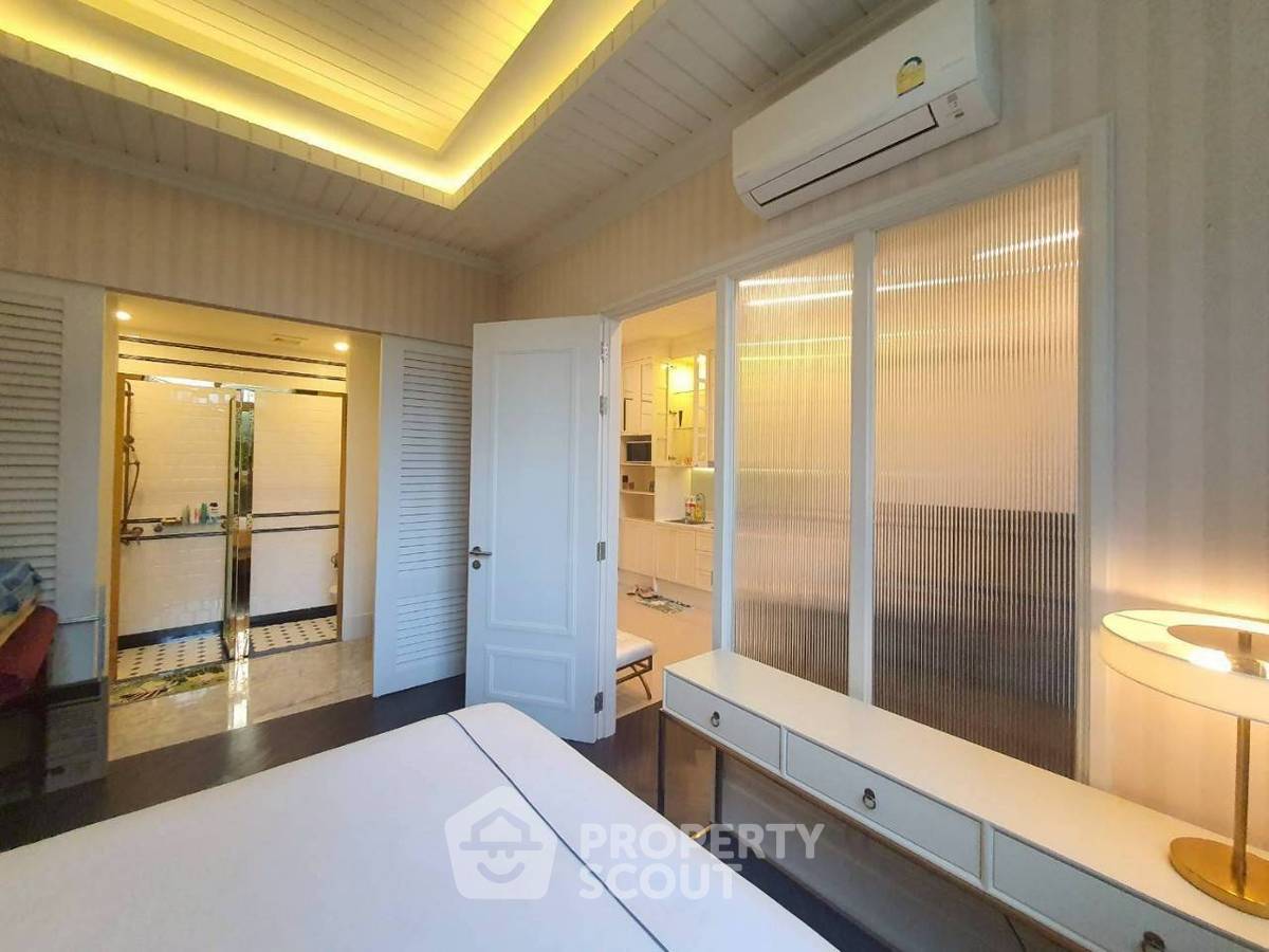 picture 1-BR Condo at Grand Florida Beachfront Pattaya close to Pattaya (ID 2103541) - 7/14