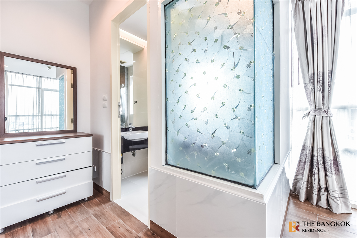 picture Ideo Verve Ratchaprarop near Airport Rail Link Ratchaprarop Station Luxury Unit, Ready for You Without the Wait - 4/10