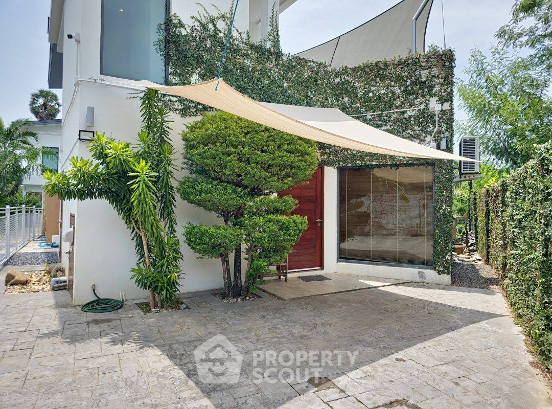 รูป วิลล่า 2-ห้องนอน ใกล้ หาดในหาน (ID 1534346) - รูปที่ 2/25