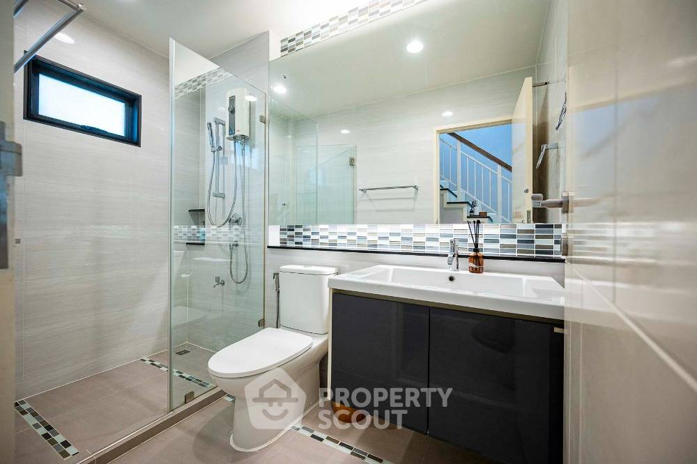 รูป บ้าน 4-ห้องนอน ที่ เศรษฐสิริ พัฒนาการ ใน ประเวศ (ID 1516292) - รูปที่ 25/28