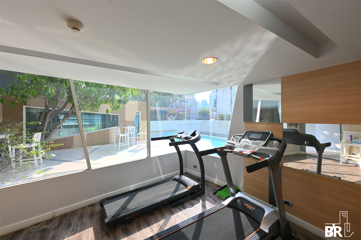 picture The Crest Sukhumvit 49  Ultimate Luxury Lifestyle with Convenience - 6/9