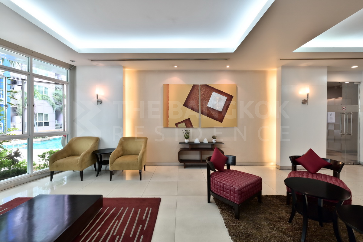 picture Avenue 61  The Privilege of Luxury in an Economic Hub Location - 2/9
