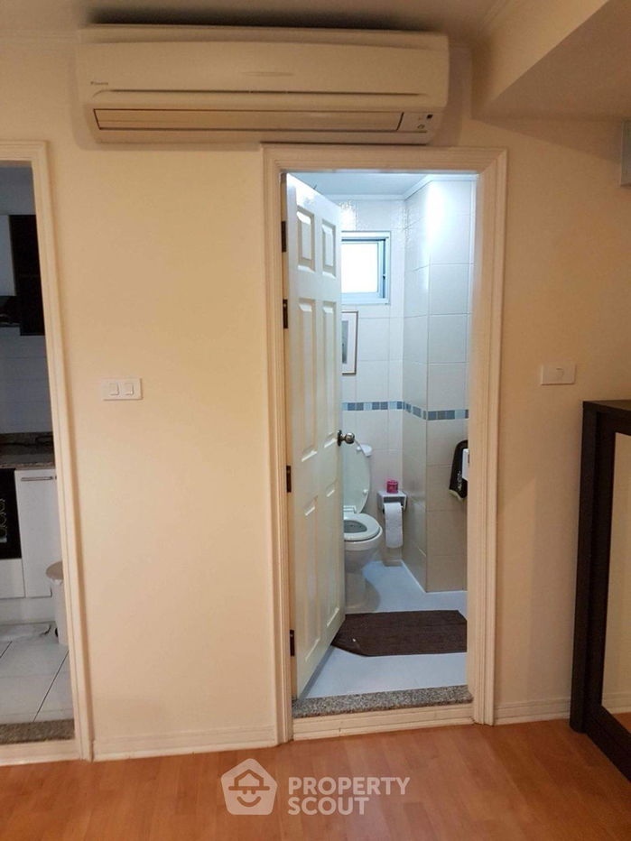 picture 2-BR Condo at Lumpini Ville Cultural Center near MRT Huai Khwang (ID 2209718) - 5/13