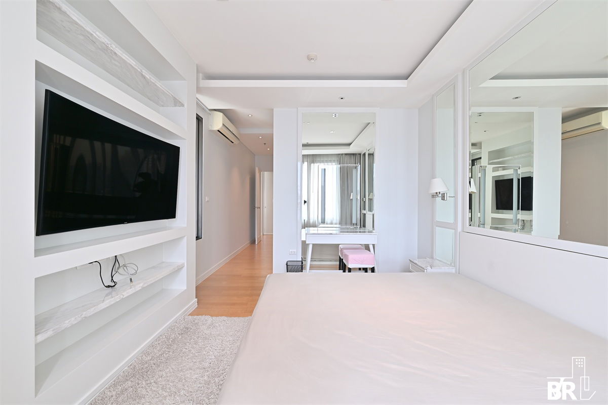 picture VillaAsoke - Rent 50,000 bath / month, 2B2B Duplex size 91 sqm, available ( Line ID: real_realestate or phone: 0842824246)  - 10/15