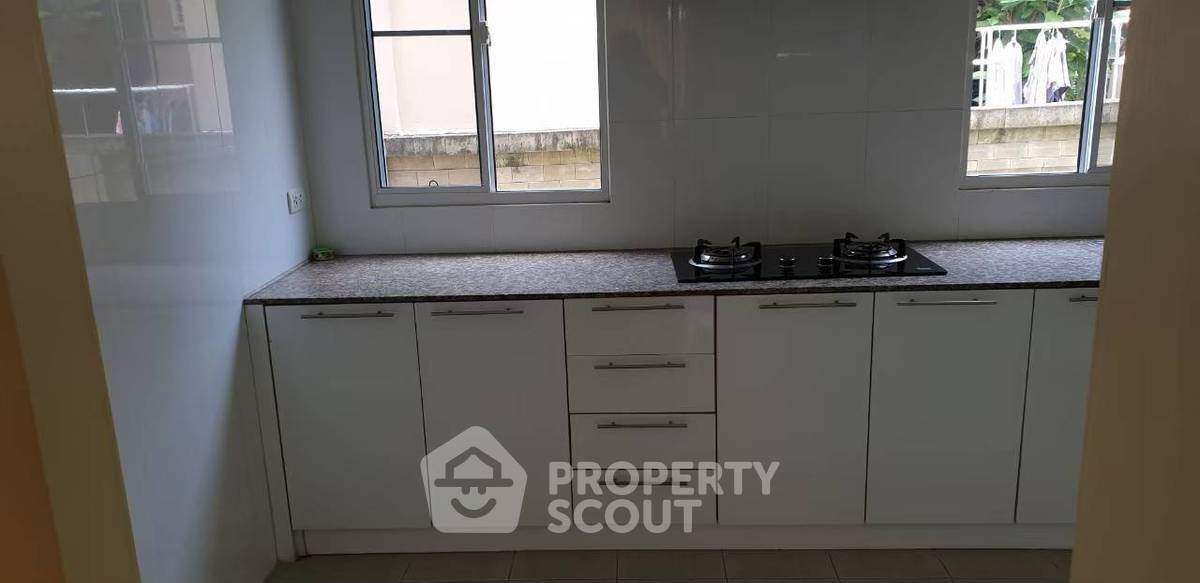 picture 3-BR House at Passorn 28 Kingkaew-Namdaeng in Bang Phli Yai (ID 2171645) - 8/12